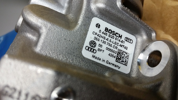 ТНВД BOSCH 0445B20614  VW 059130755CR