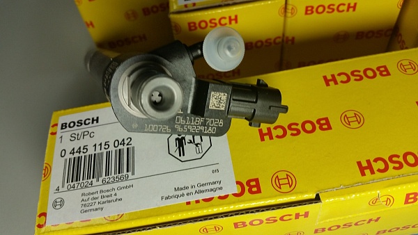 Форсунка BOSCH 0445115042 001325 Land Rover NEW ORIGINAL