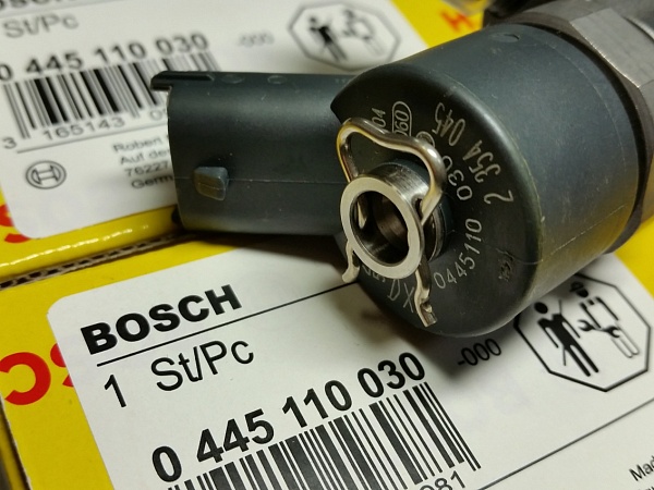 Форсунка BOSCH 0445110030 13532354045 BMW