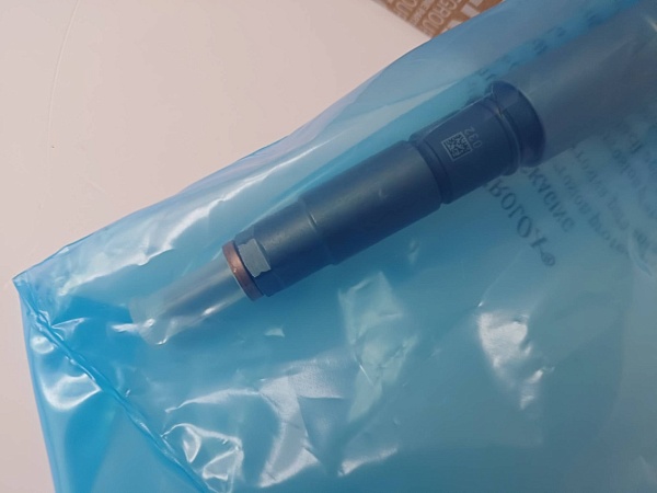 Форсунка BOSCH 0445115022 1660000Q0A RENAULT NISSAN