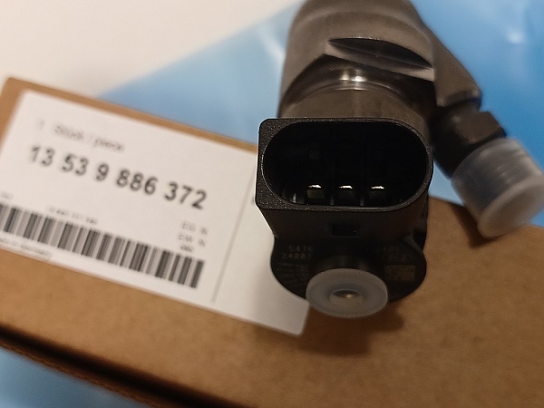 Форсунка  BOSCH 0445111146 BMW 13539886372 GERMANY ORIGINAL