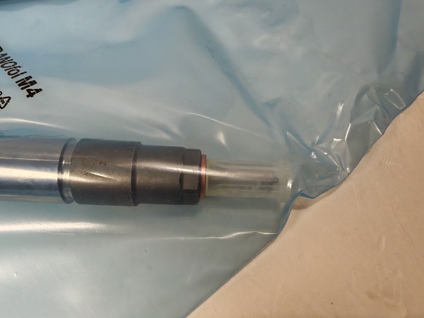 Форсунка VW 04L130277AC BOSCH 0445110469  ORIGINAL NEW