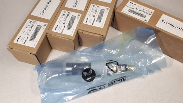 Форсунка BOSCH 0445120217 51101006126 MAN Lion's TGA TGS TGX NEW ORIGINAL