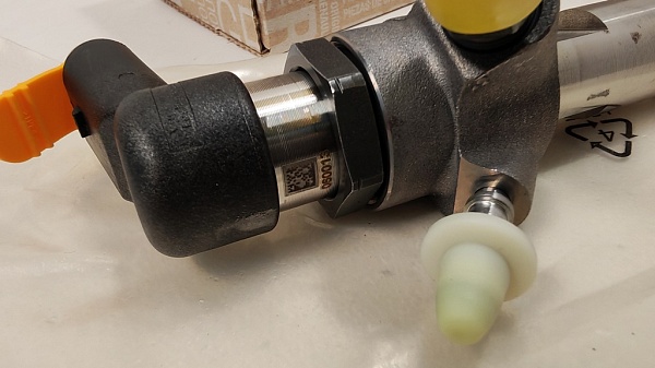 Форсунка RENAULT 166006212R VDO A2C59507596 166006526R NISSAN H8201100113