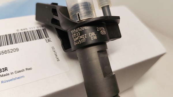 Форсунка BOSCH 0445117018 55565209 OPEL