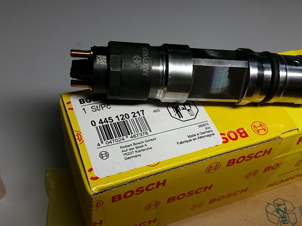 Форсунка BOSCH 0445120217 51101006126 MAN Lion's TGA TGS TGX NEW ORIGINAL