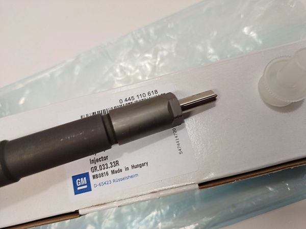 Форсунка BOSCH 0445110618 GM 55255408