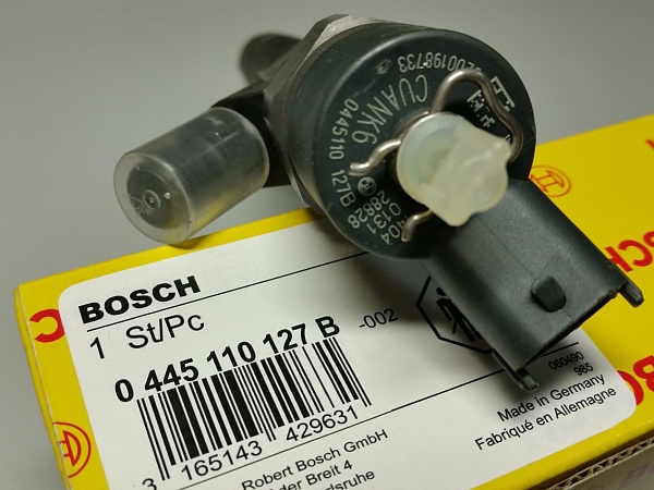 Форсунка BOSCH 0445110178 зам.0445110127 RENAULT 8200296279 8200198733 NEW ORIGINAL