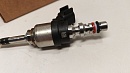 Форсунка бензиновая GM 12698573