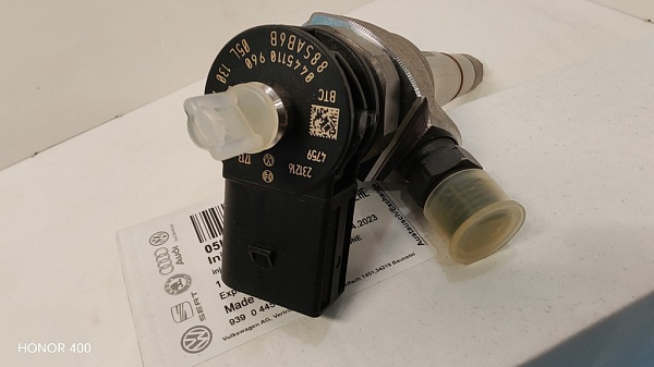 Форсунка VW 05L130277M BOSCH 0445110960